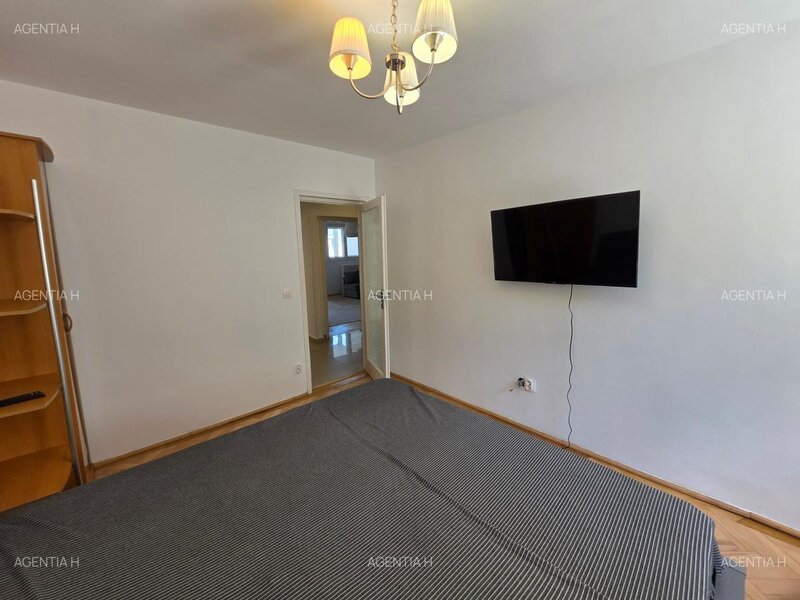 Piata Amzei 3 camere etajul 3/7 mobilat utilat balcon