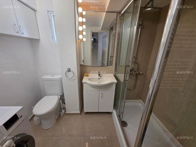 Piata Amzei 3 camere etajul 3/7 mobilat utilat balcon