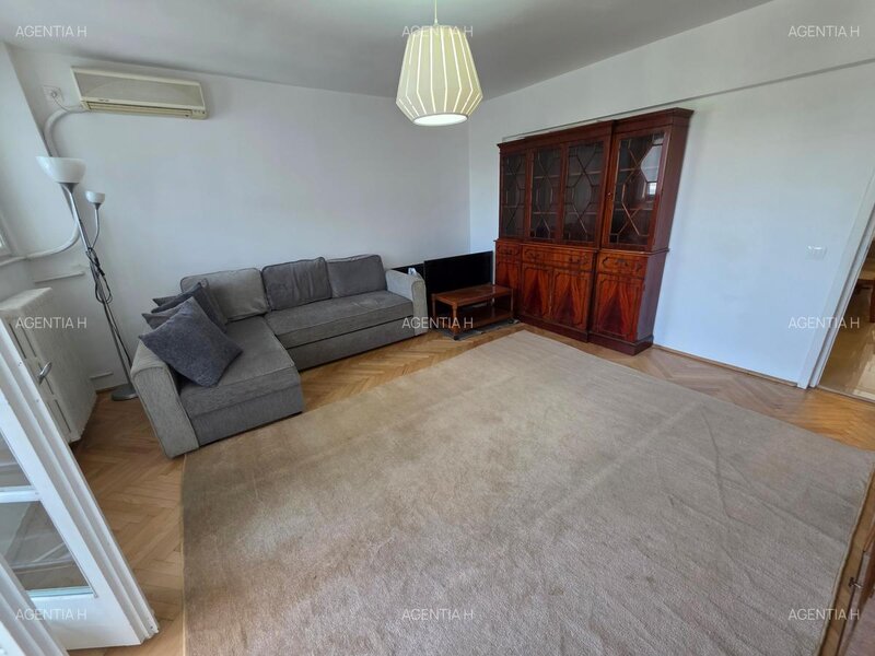 Piata Amzei 3 camere etajul 3/7 mobilat utilat balcon