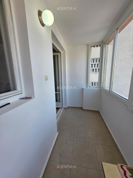 Piata Amzei 3 camere etajul 3/7 mobilat utilat balcon
