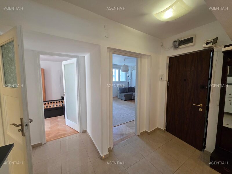 Piata Amzei 3 camere etajul 3/7 mobilat utilat balcon
